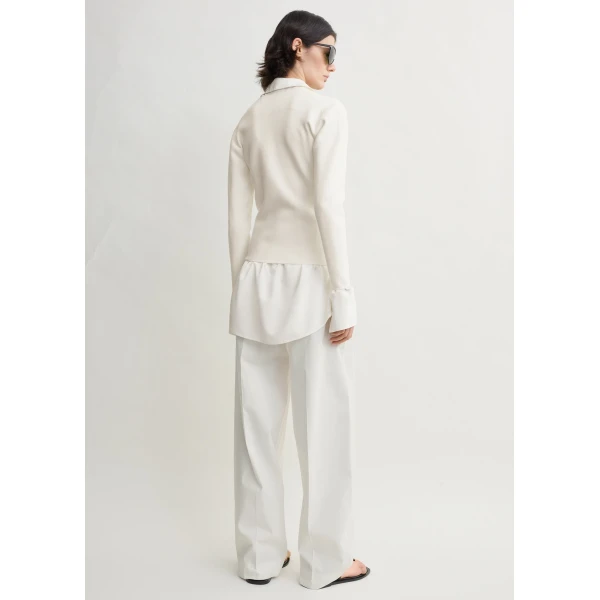 Totême Compact knit v-neck in Off-white - Knitwear - Scandinavian Minimalist Luxury at Luxury Shoes 