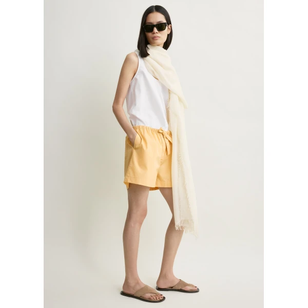 Totême Cotton summer shorts in Daffodill - Shorts - Scandinavian Minimalist Luxury at Luxury Shoes 