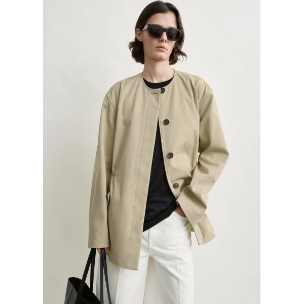 Totême Cotton twill jacket in Cashew - Jackets - Scandinavian Minimalist Luxury at Luxury Shoes 