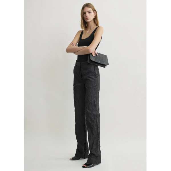 Totême Crinkled cotton trousers in Black - Pants - Scandinavian Minimalist Luxury at Luxury Shoes 