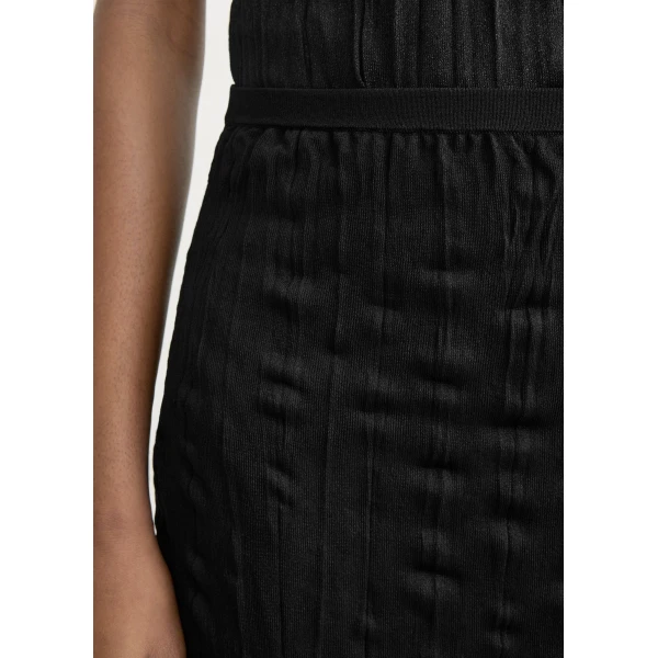 Totême Crinkled knit skirt in Black - Skirts - Scandinavian Minimalist Luxury at Luxury Shoes 