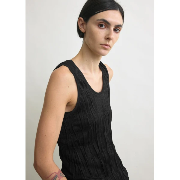 Totême Crinkled knit tank in Black - Knitwear - Scandinavian Minimalist Luxury at Luxury Shoes 
