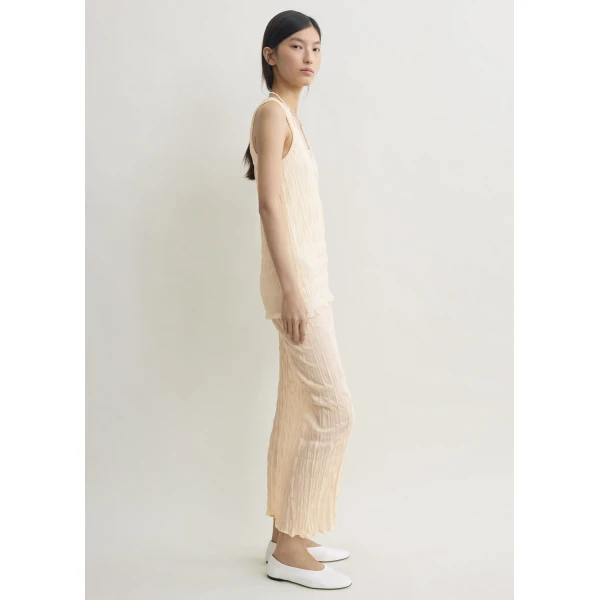 Totême Crinkled knit tank in Pale apricot - Knitwear - Scandinavian Minimalist Luxury at Luxury Shoes 
