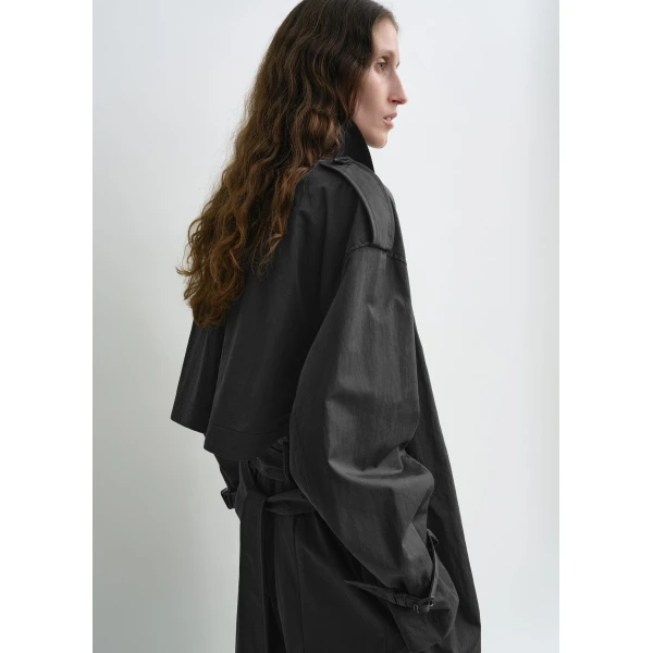 Totême Crisp summer trench in Washed black - Coats - Scandinavian Minimalist Luxury at Luxury Shoes 