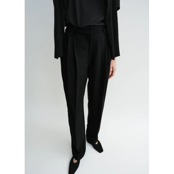 Totême Double-pleat fluid trousers in Black - Pants - Scandinavian Minimalist Luxury at Luxury Shoes 