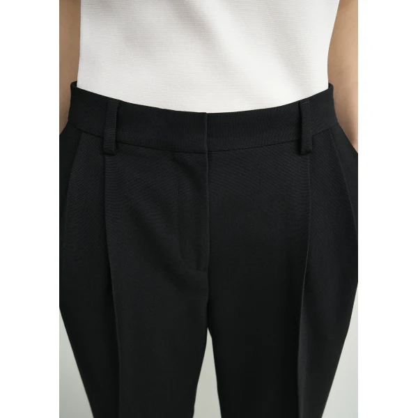 Totême Double-pleat tailored trousers in Black - Pants - Scandinavian Minimalist Luxury at Luxury Shoes 