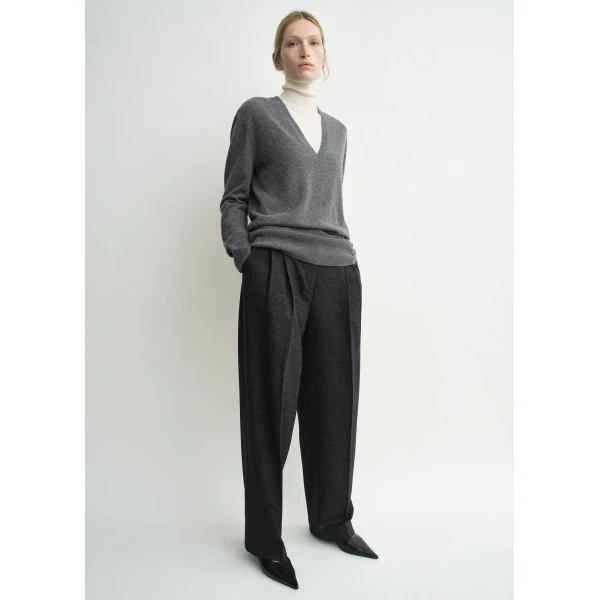 Totême Double-pleat winter trousers charcoal in Charcoal melange - Pants - Scandinavian Minimalist Luxury at Luxury Shoes 