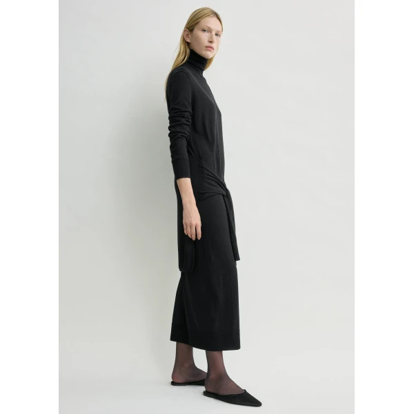Totême Double-sleeve turtleneck dress in Black - Dresses - Scandinavian Minimalist Luxury at Luxury Shoes 