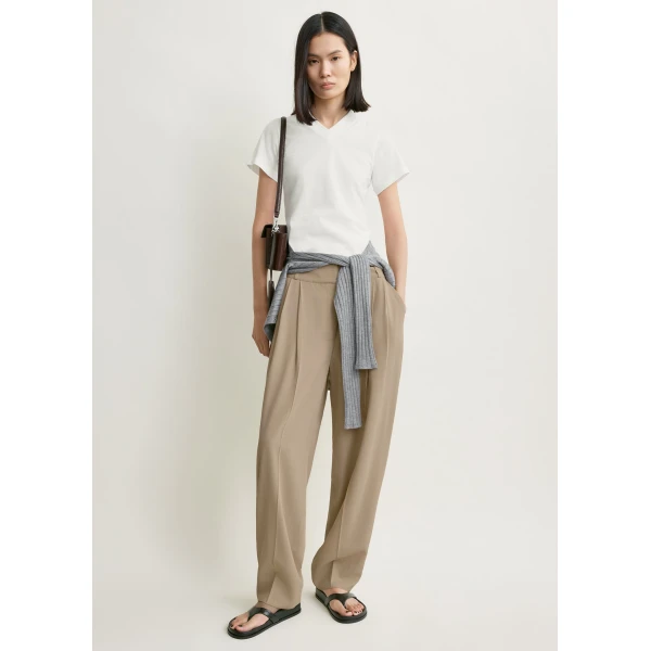 Totême Draped balloon trousers in Overcast beige - Pants - Scandinavian Minimalist Luxury at Luxury Shoes 