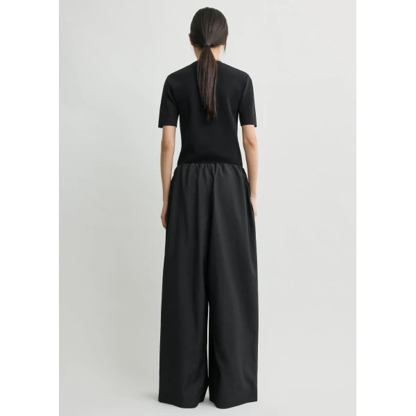 Totême Drawstring dinner trousers in Black - Pants - Scandinavian Minimalist Luxury at Luxury Shoes 