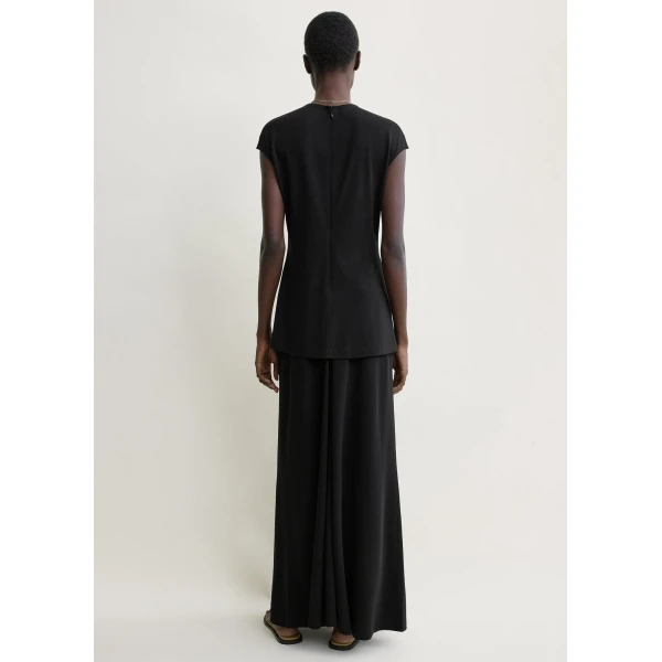 Totême Everyday top in Black - Tops - Scandinavian Minimalist Luxury at Luxury Shoes 