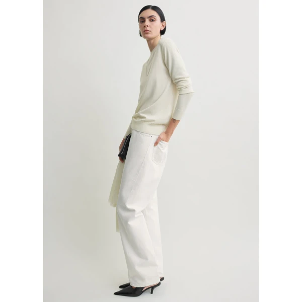 Totême Fine crew knit in Ecru - Knitwear - Scandinavian Minimalist Luxury at Luxury Shoes 