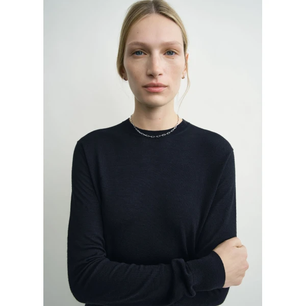 Totême Fine crew knit in Midnight - Knitwear - Scandinavian Minimalist Luxury at Luxury Shoes 