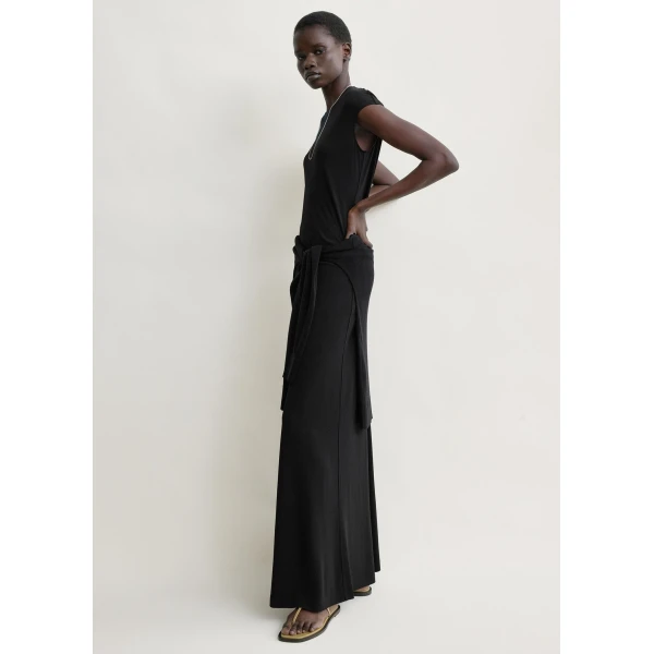 Totême Flared jersey skirt in Black - Skirts - Scandinavian Minimalist Luxury at Luxury Shoes 