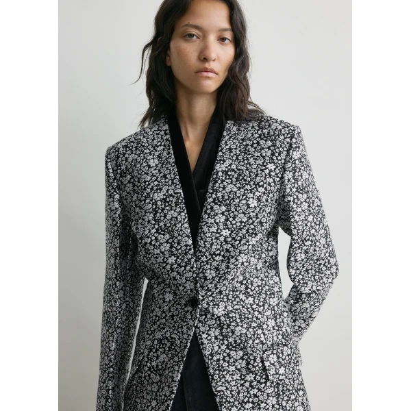 Totême Floral slouch blazer in White / Black - Jackets - Scandinavian Minimalist Luxury at Luxury Shoes 