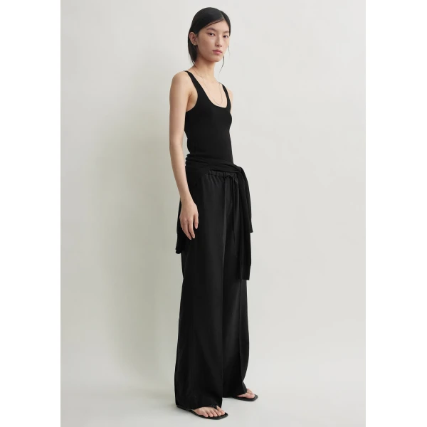 Totême Fluid drawstring trousers in Black - Pants - Scandinavian Minimalist Luxury at Luxury Shoes 