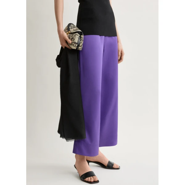 Totême Fluid satin trousers in Violet - Pants - Scandinavian Minimalist Luxury at Luxury Shoes 