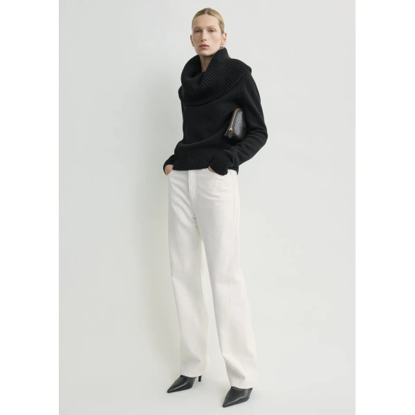Totême Funnel wool knit in Black - Knitwear - Scandinavian Minimalist Luxury at Luxury Shoes 