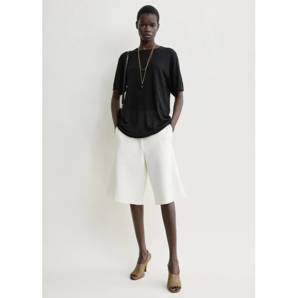 Totême Knit shorts in White - Shorts - Scandinavian Minimalist Luxury at Luxury Shoes 