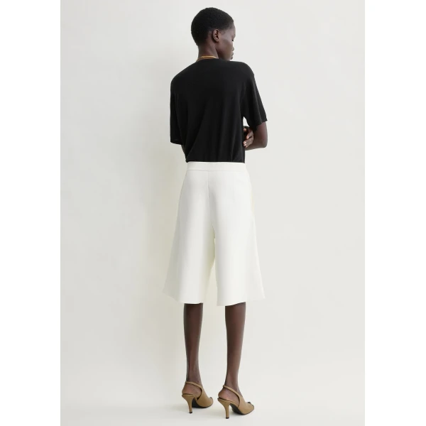 Totême Knit shorts in White - Shorts - Scandinavian Minimalist Luxury at Luxury Shoes 