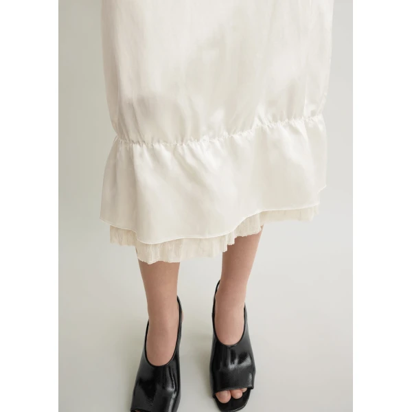 Totême Layered satin skirt in White - Skirts - Scandinavian Minimalist Luxury at Luxury Shoes 