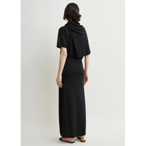 Totême Long knit skirt in Black - Skirts - Scandinavian Minimalist Luxury at Luxury Shoes 
