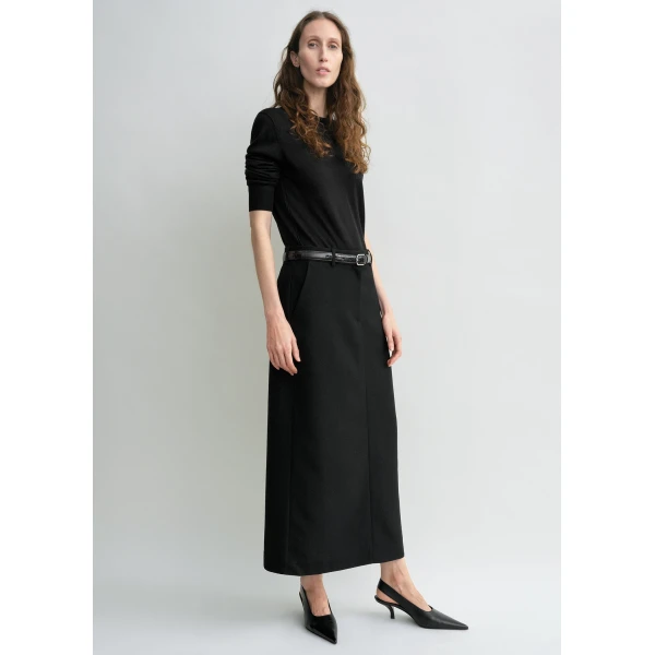 Totême Low-waist straight skirt in Black - Skirts - Scandinavian Minimalist Luxury at Luxury Shoes 