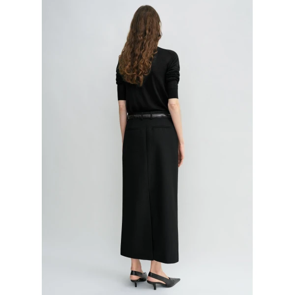 Totême Low-waist straight skirt in Black - Skirts - Scandinavian Minimalist Luxury at Luxury Shoes 