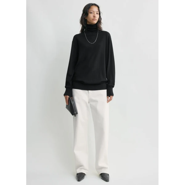 Totême Merino turtleneck in Black - Knitwear - Scandinavian Minimalist Luxury at Luxury Shoes 