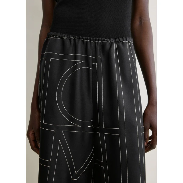 Totême Monogram silk pj culottes in Black - Shorts - Scandinavian Minimalist Luxury at Luxury Shoes 