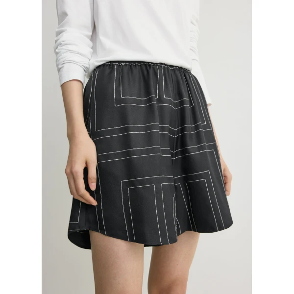 Totême Monogram silk pj shorts black in Black monogram - Pants - Scandinavian Minimalist Luxury at Luxury Shoes 