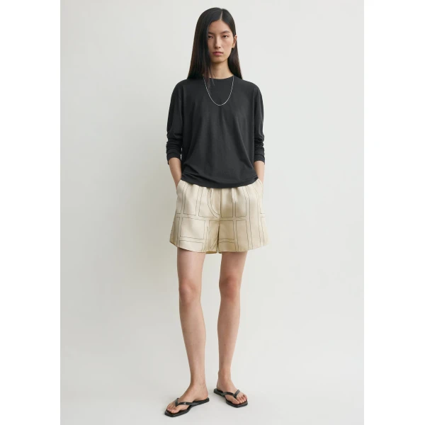 Totême Monogram silk pj shorts ivory in Ivory monogram - Pants - Scandinavian Minimalist Luxury at Luxury Shoes 