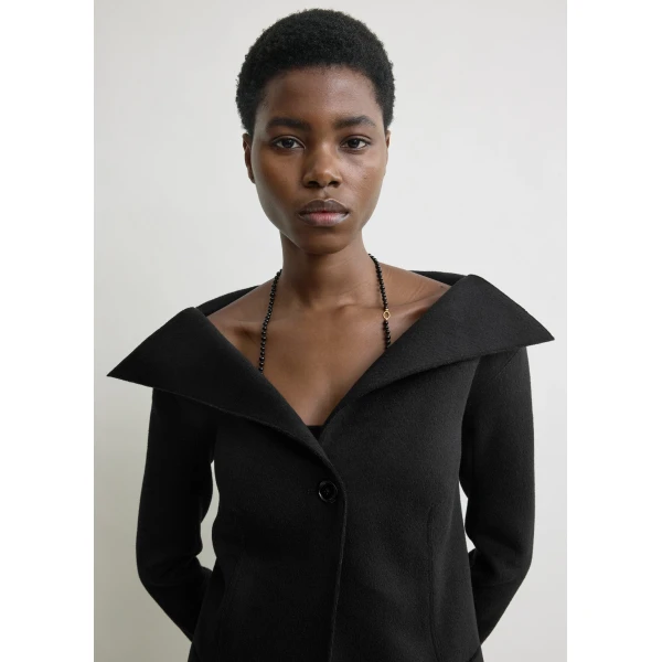Totême Open collar wool jacket in Black - Jackets - Scandinavian Minimalist Luxury at Luxury Shoes 