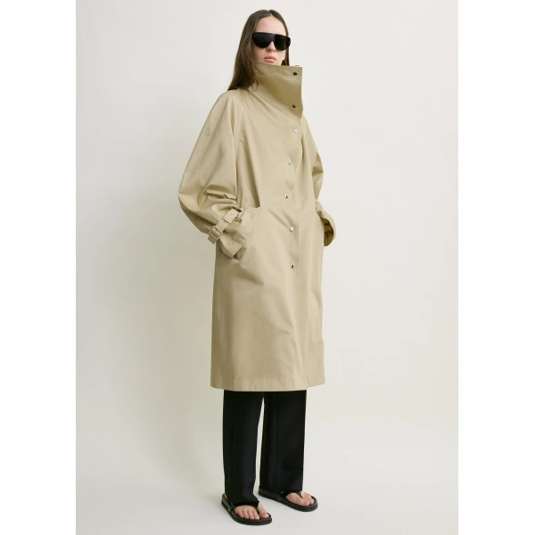 Totême Oversized cotton trench in Beige - Coats - Scandinavian Minimalist Luxury at Luxury Shoes 