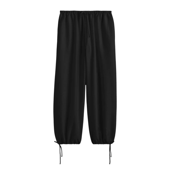 Totême Parachute trousers in Black - Pants - Scandinavian Minimalist Luxury at Luxury Shoes 