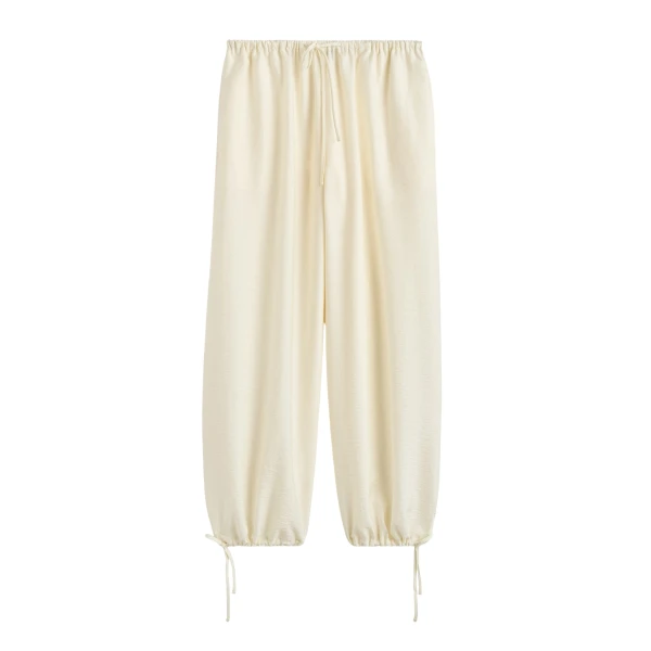 Totême Parachute trousers in Off-white - Pants - Scandinavian Minimalist Luxury at Luxury Shoes 