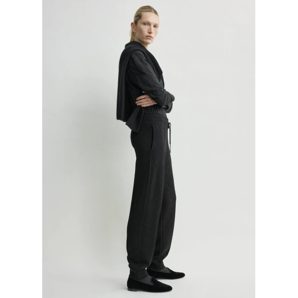Totême Pintucked sweatpants charcoal in Charcoal melange - Pants - Scandinavian Minimalist Luxury at Luxury Shoes 