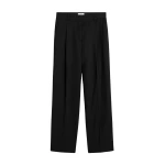 Totême Pleat trousers in Black - Pants - Scandinavian Minimalist Luxury at Luxury Shoes 