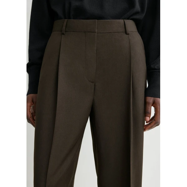 Totême Pleat trousers in Pepper - Pants - Scandinavian Minimalist Luxury at Luxury Shoes 