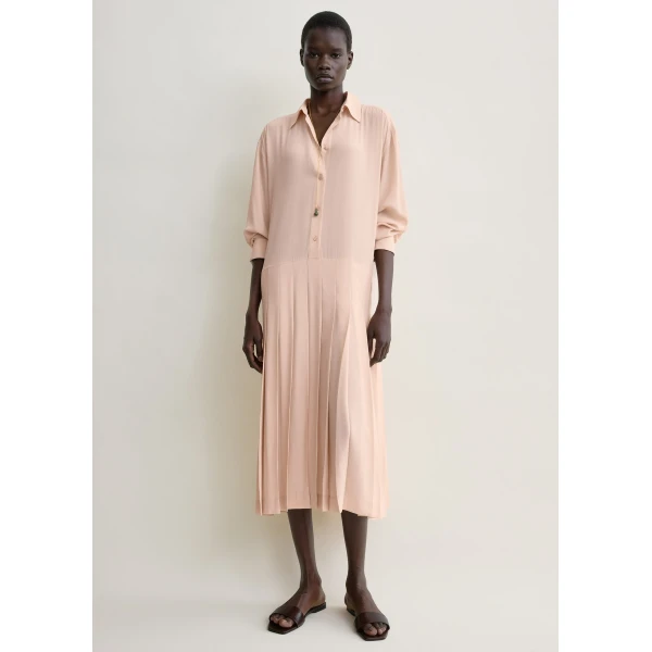 Totême Pleated shirtdress in Dusty pink - Dresses - Scandinavian Minimalist Luxury at Luxury Shoes 