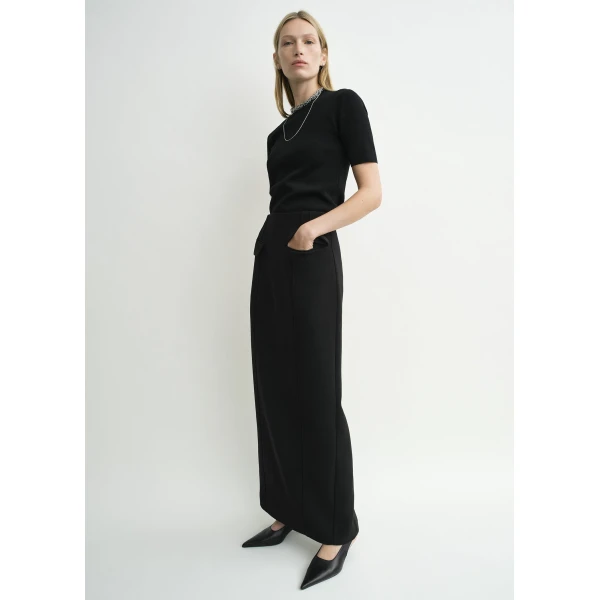 Totême Pocket suit skirt in Black - Skirts - Scandinavian Minimalist Luxury at Luxury Shoes 