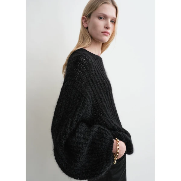 Totême Puffed knit in Black - Knitwear - Scandinavian Minimalist Luxury at Luxury Shoes 