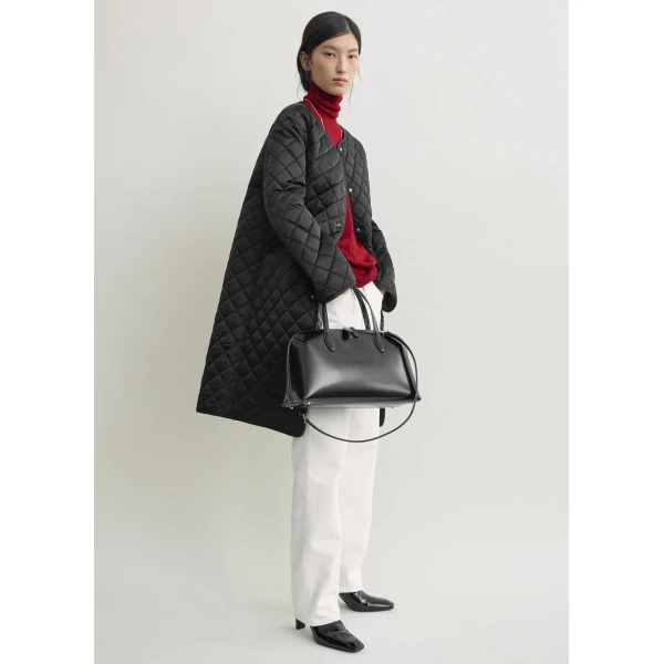 Totême Quilted collarless coat in Black - Coats - Scandinavian Minimalist Luxury at Luxury Shoes 