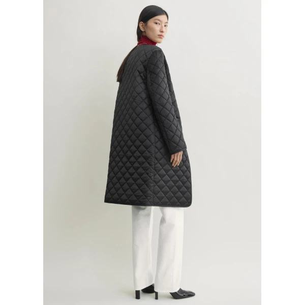 Totême Quilted collarless coat in Black - Coats - Scandinavian Minimalist Luxury at Luxury Shoes 