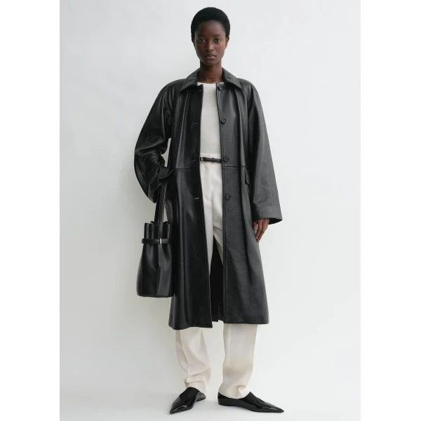 Totême Raglan-sleeve leather coat in Black - Coats - Scandinavian Minimalist Luxury at Luxury Shoes 