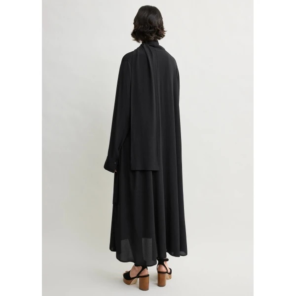 Totême Rounded neckline dress in Black - Dresses - Scandinavian Minimalist Luxury at Luxury Shoes 