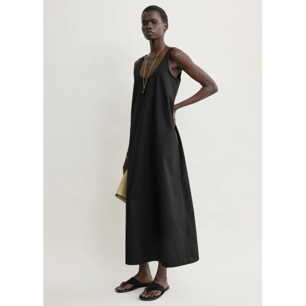 Totême Scoop poplin dress in Black - Dresses - Scandinavian Minimalist Luxury at Luxury Shoes 