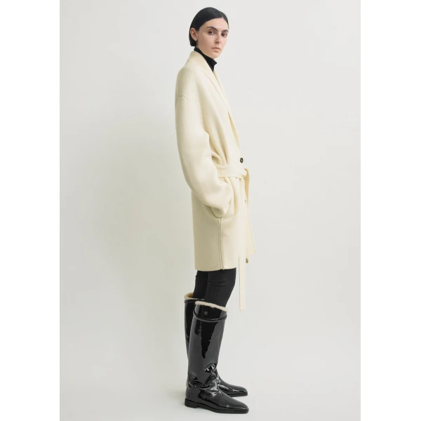 Totême Shawl-lapel cashmere-wool robe in Ecru - Knitwear - Scandinavian Minimalist Luxury at Luxury Shoes 