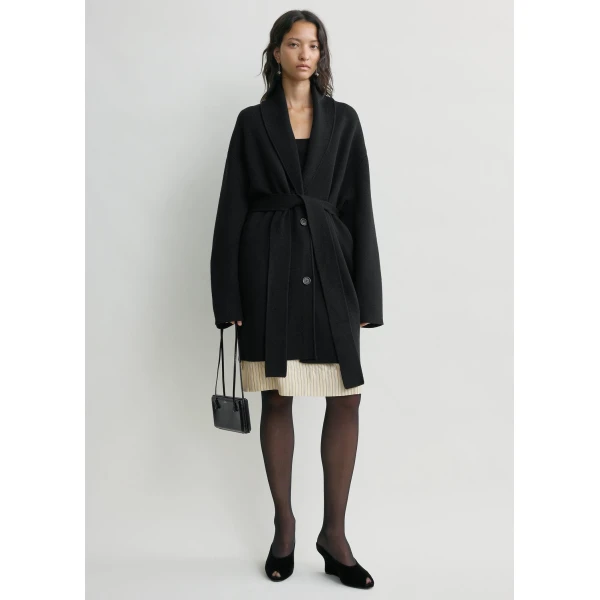 Totême Shawl-lapel robe in Black - Knitwear - Scandinavian Minimalist Luxury at Luxury Shoes 