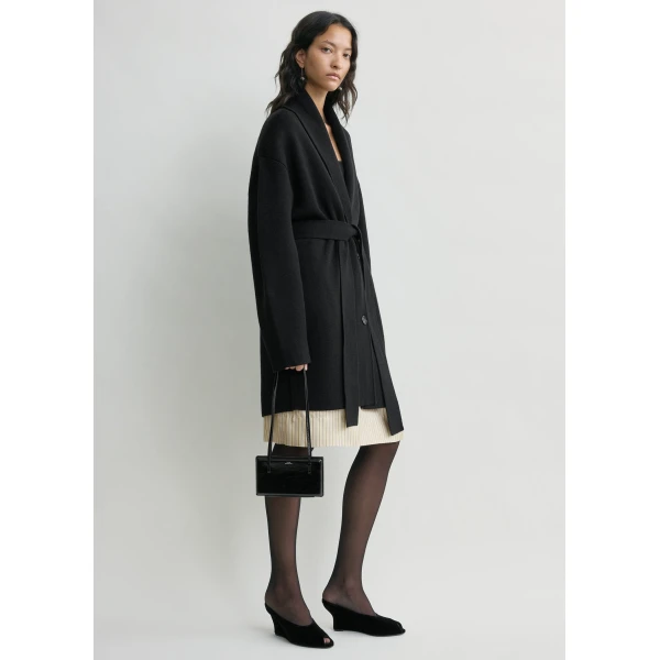 Totême Shawl-lapel robe in Black - Knitwear - Scandinavian Minimalist Luxury at Luxury Shoes 